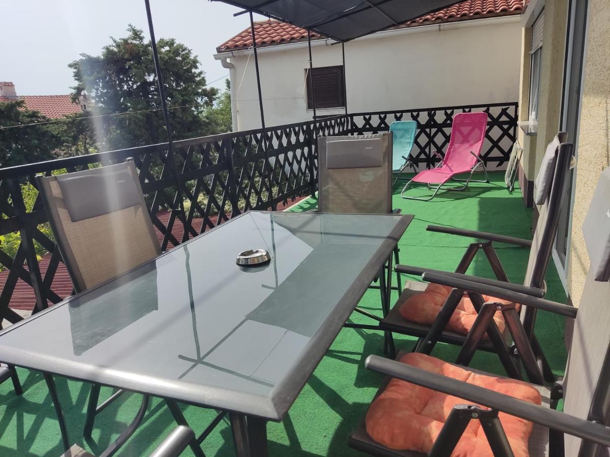 Apartment Teresa With Big Terrace Dramalj Crikvenica Exterior photo